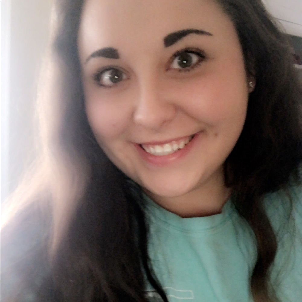 Meet your Posher, Whitney